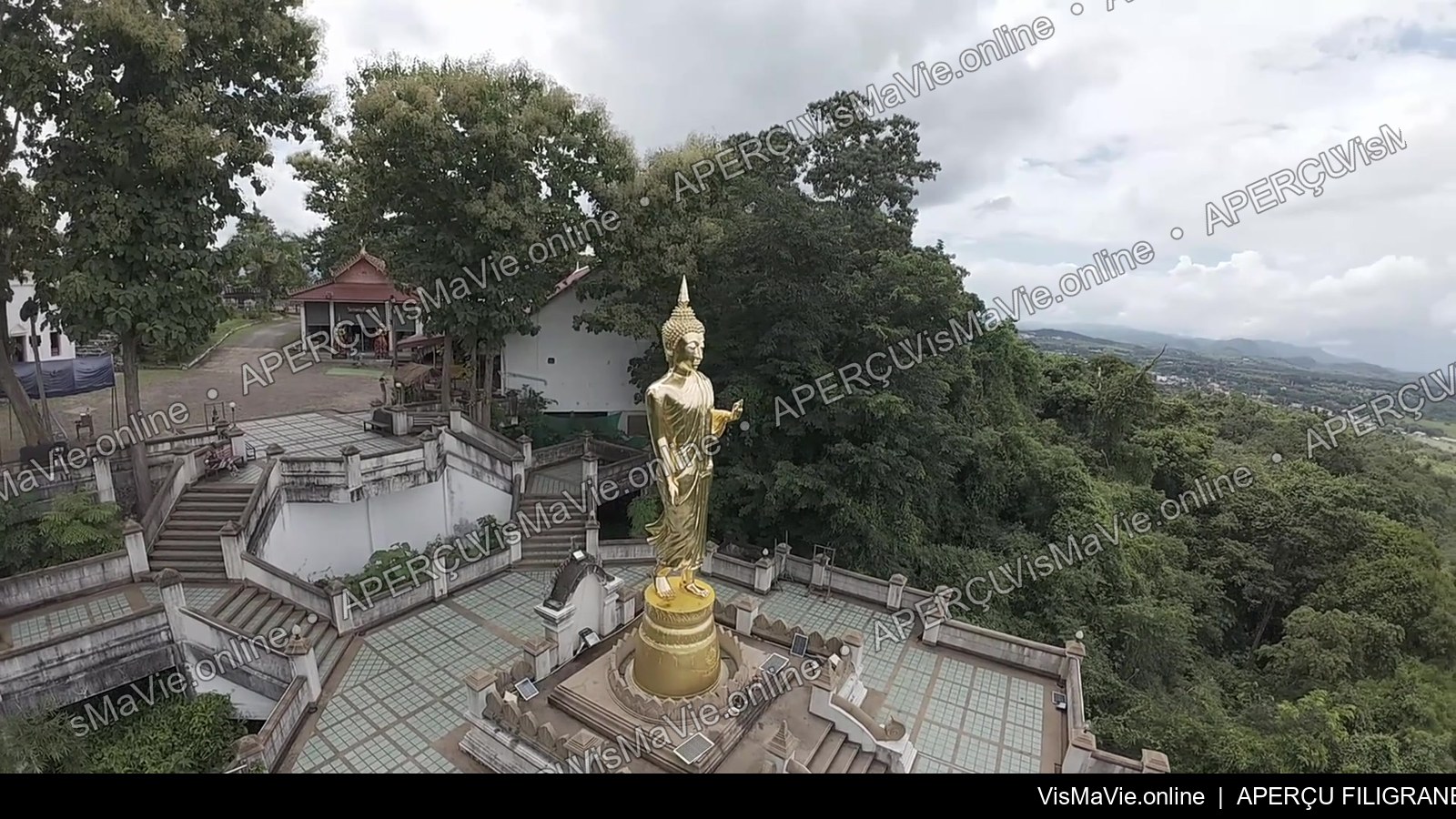 Thaïlande — Bouddha doré et panorama forestier | Film HD + 5 photos – Image 4