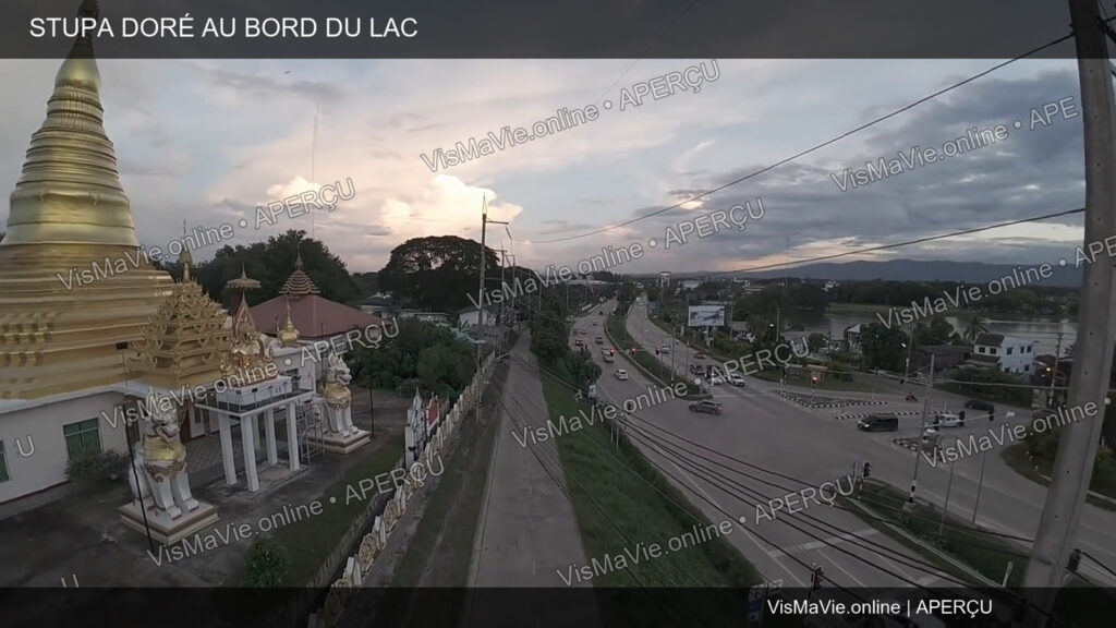 Thaïlande — Stupa doré au bord du lac | Film HD + 5 photos