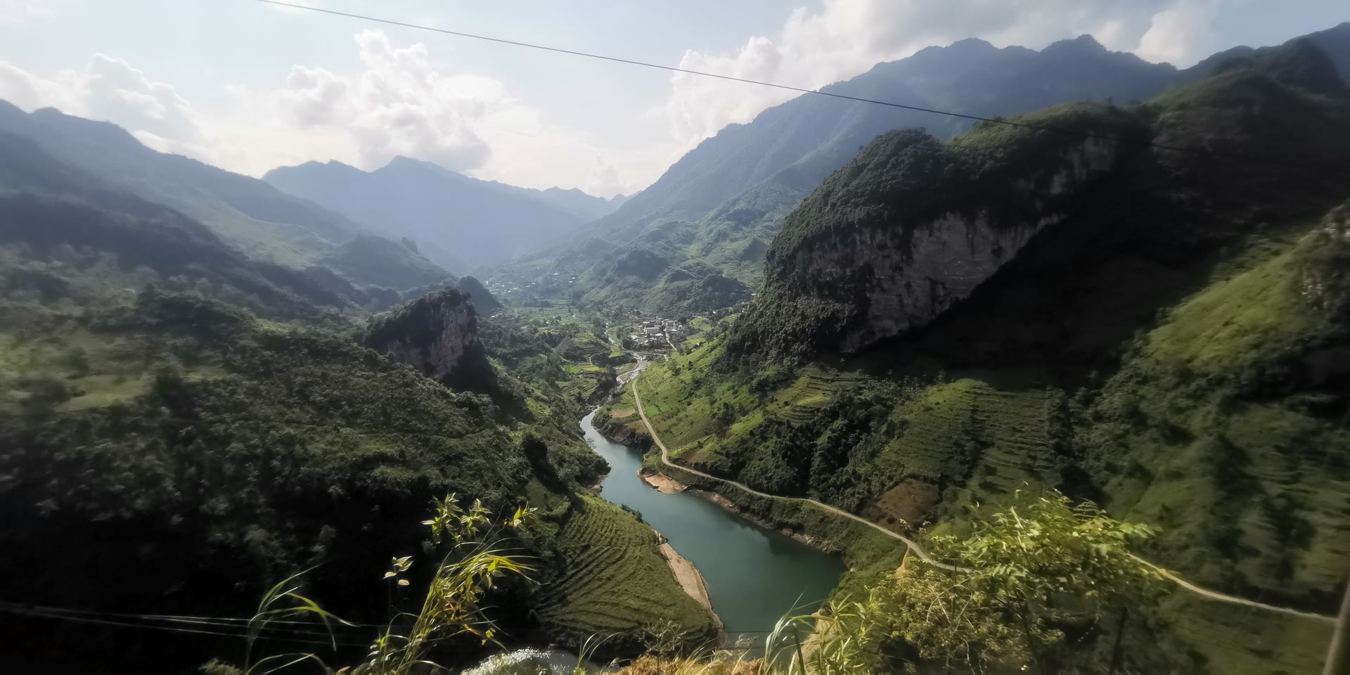 Paysage du Vietnam pour communication touristique