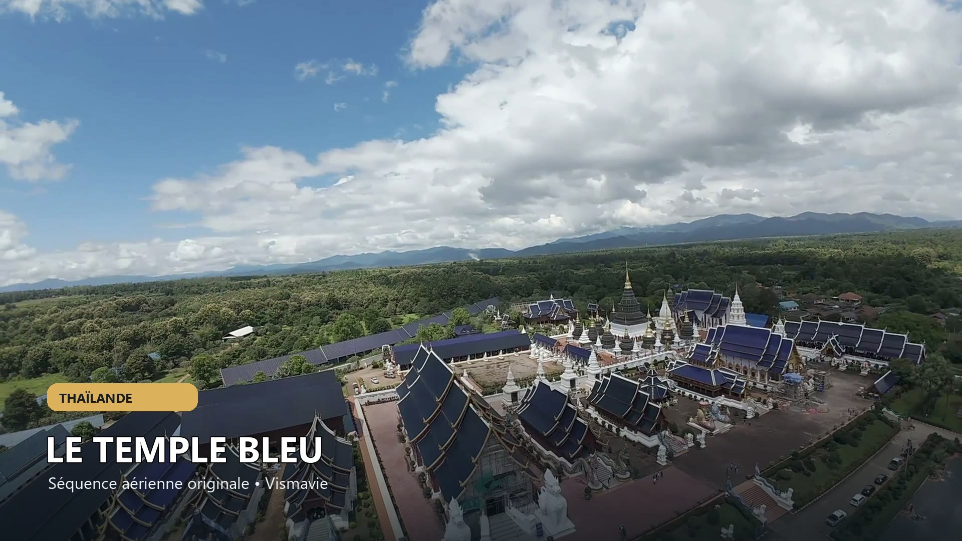 Temple bleu de Thaïlande vu du ciel